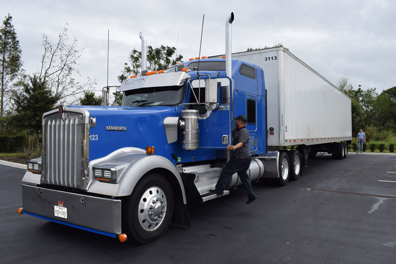 How does owner operator trucking work?
